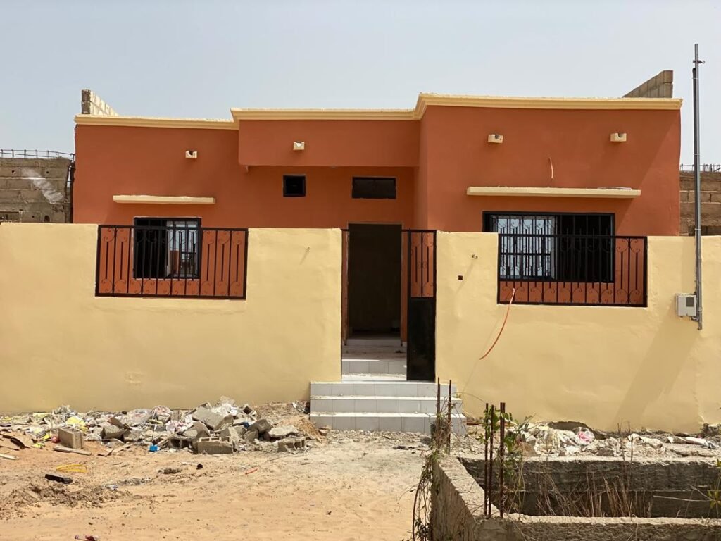 Villa F4 en location-vente à Ndiakhirate