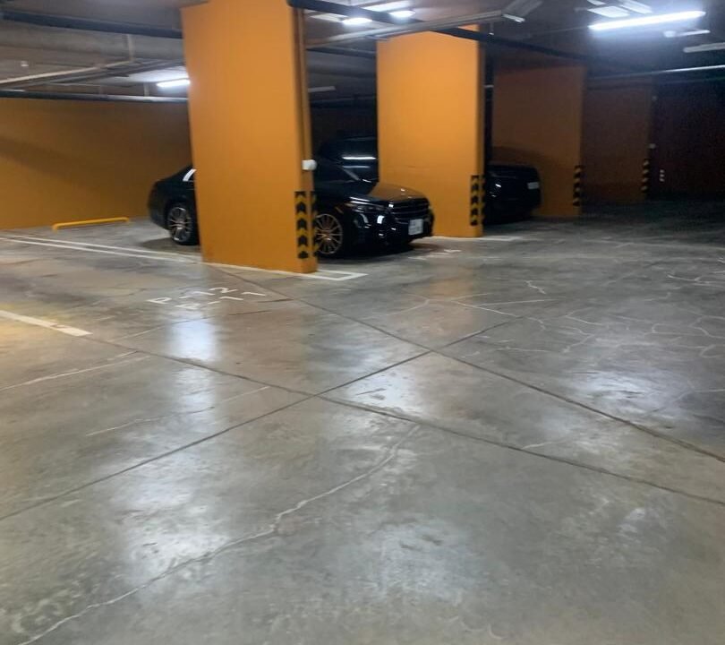 1000873434