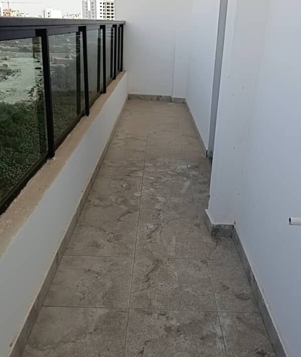 1000992236