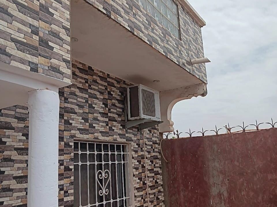 Villa à louer et à vendre à Ngaparou, Sénégal 2